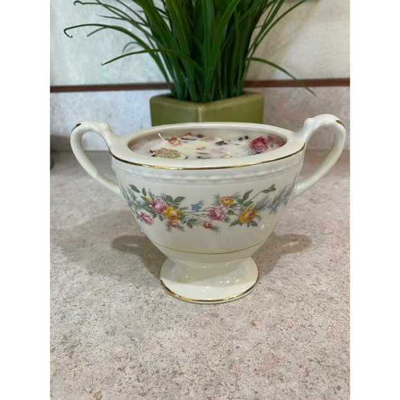 Homer Laughlin Vintage Handmade Candle - Sandalwood Peony Tangerine - Picture 3 of 6